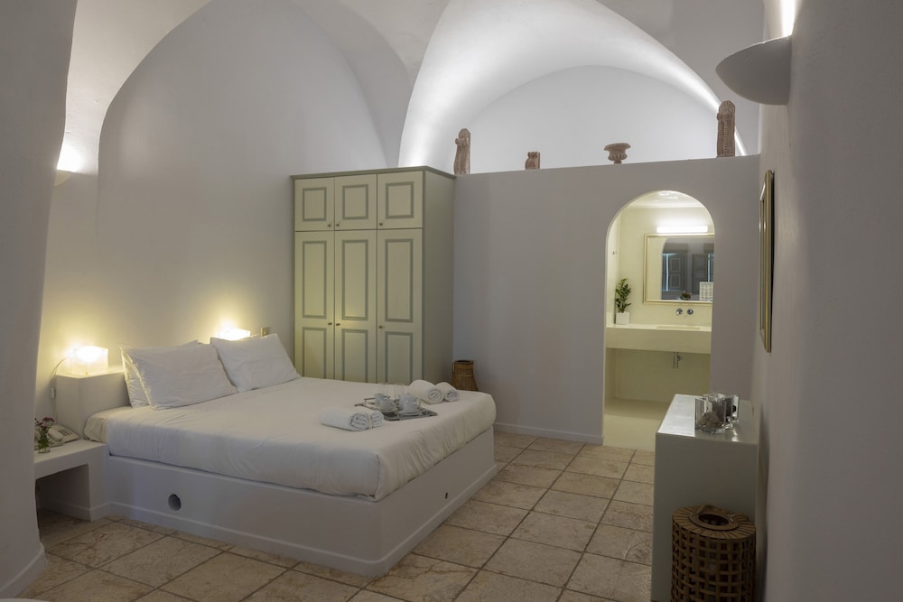 Aria Lito Mansion 30/68