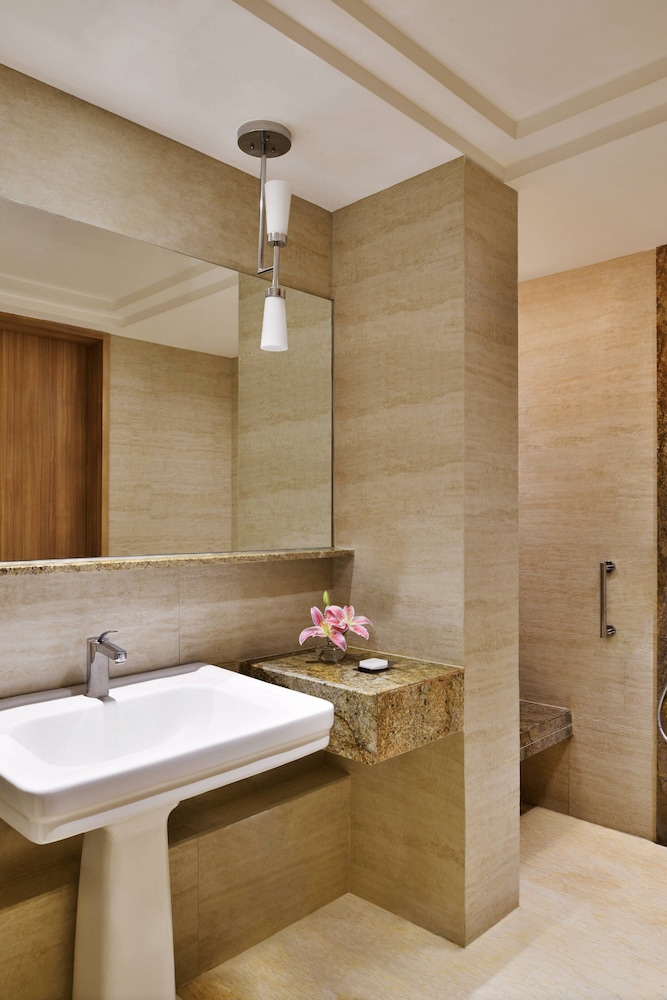 BENGALURU MARRIOTT HOTEL WHITEFIELD 12/36