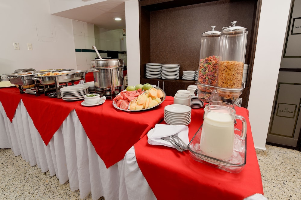 restaurant cafeteria
