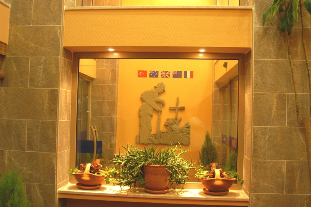 Anzac Hotel 5/39