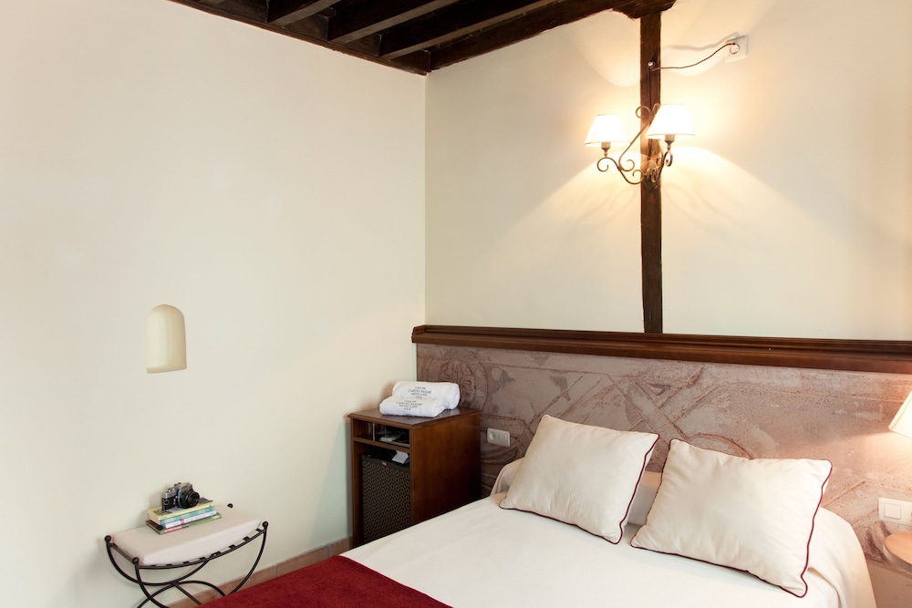 Casa Del Capitel Nazari 16/70