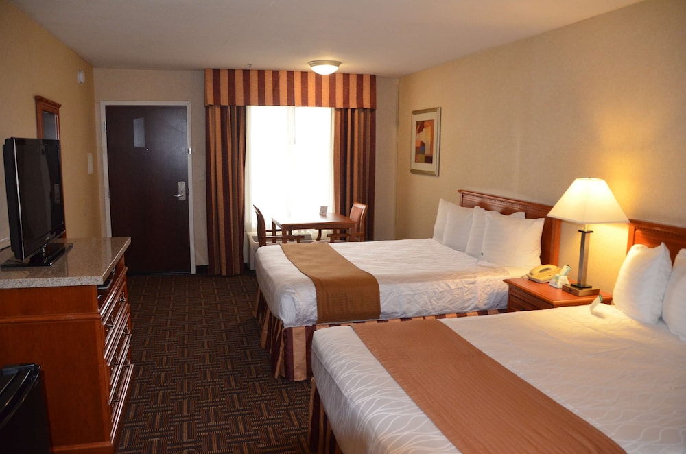 Best Western Norwalk Inn 15/35