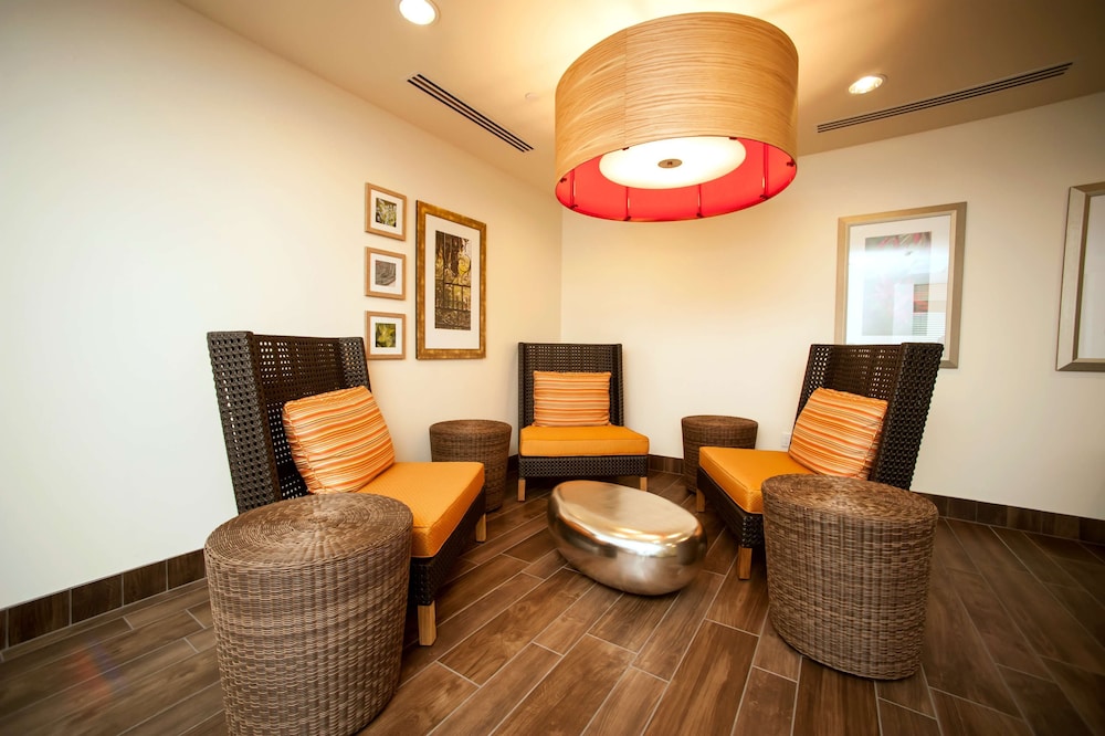 HILTON GARDEN INN SAN ANTONIO-LIVE OAK CONFERENCE CENTER 57/76