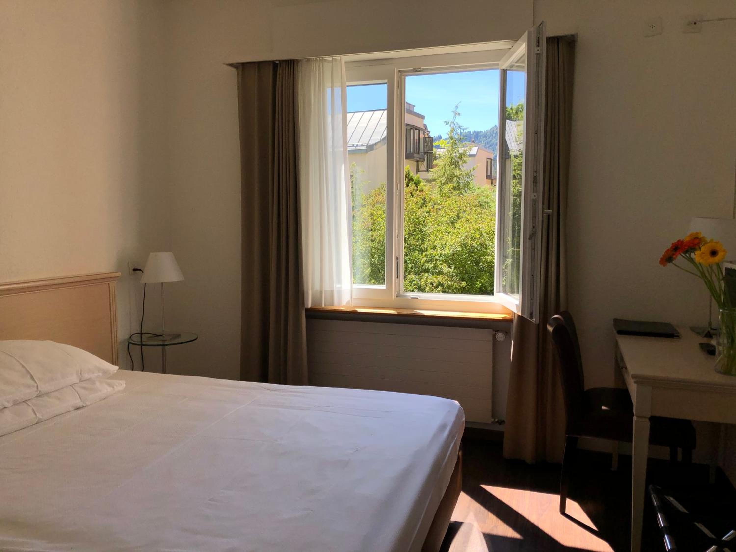 غرفة بسرير مزدوج أو سريرين منفصلين، Neufeld Hotel 9/10