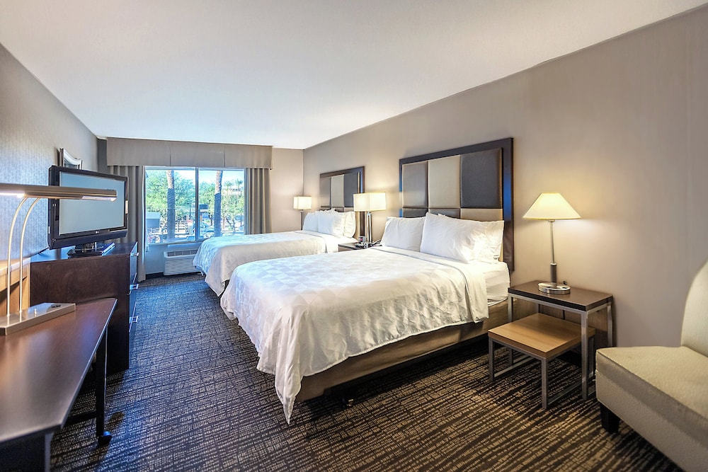 STANDARD, 2 QUEEN BEDS, ACCESSIBLE
