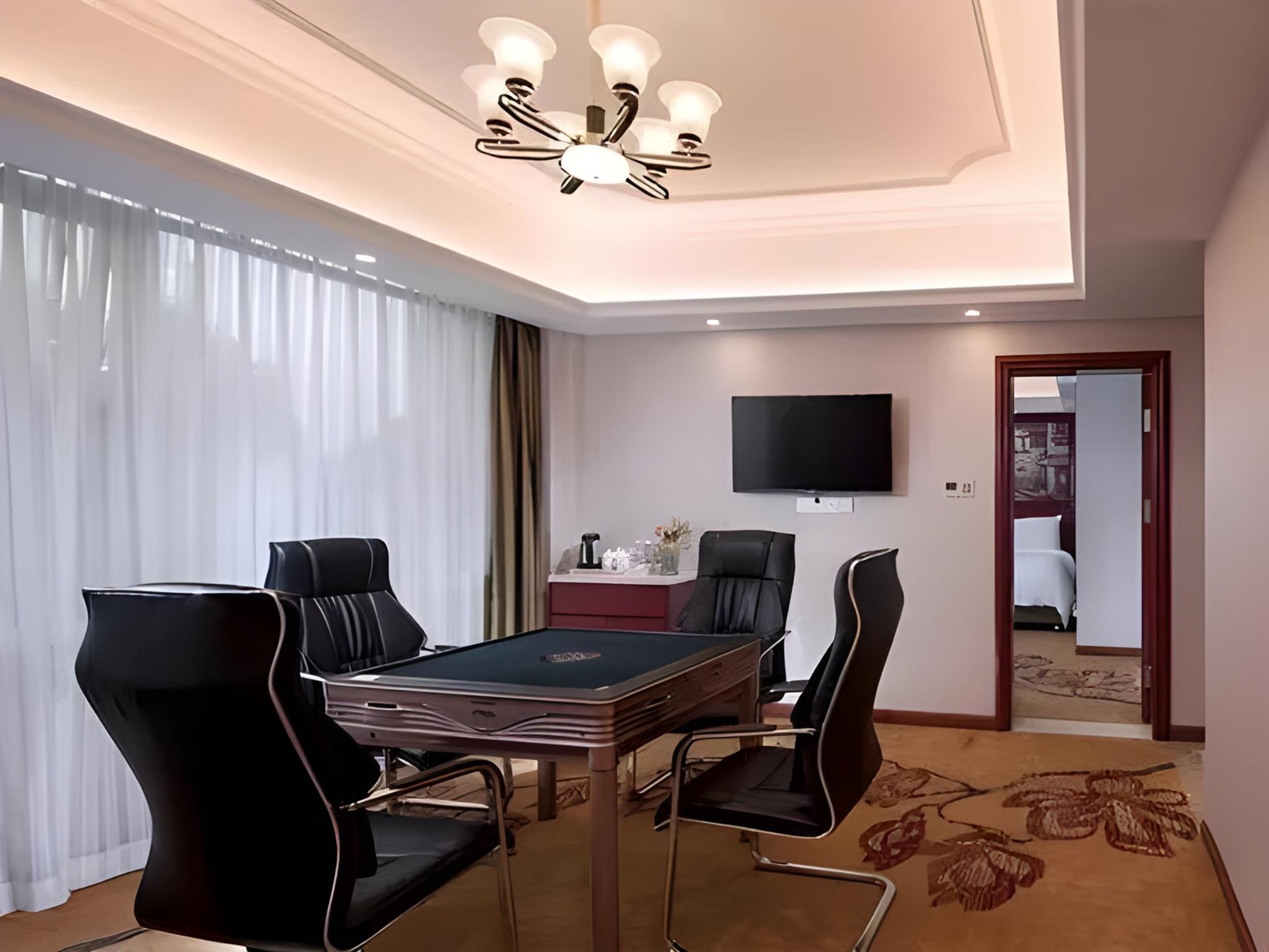 Vienna International Hotel (Foshan Shiwan Hotel) 23/34