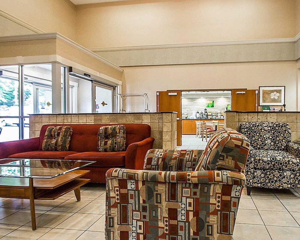 Quality Inn and Suites Fishkill South Near I-84 46/52