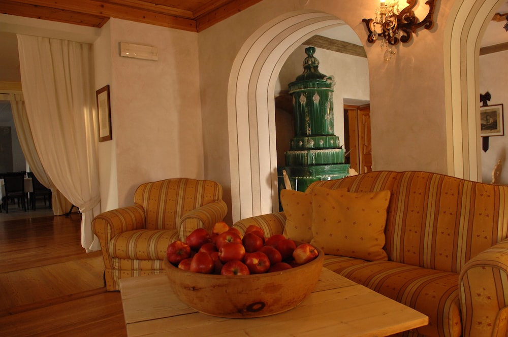 ROMANTIC HOTEL EXCELSIOR 37/45