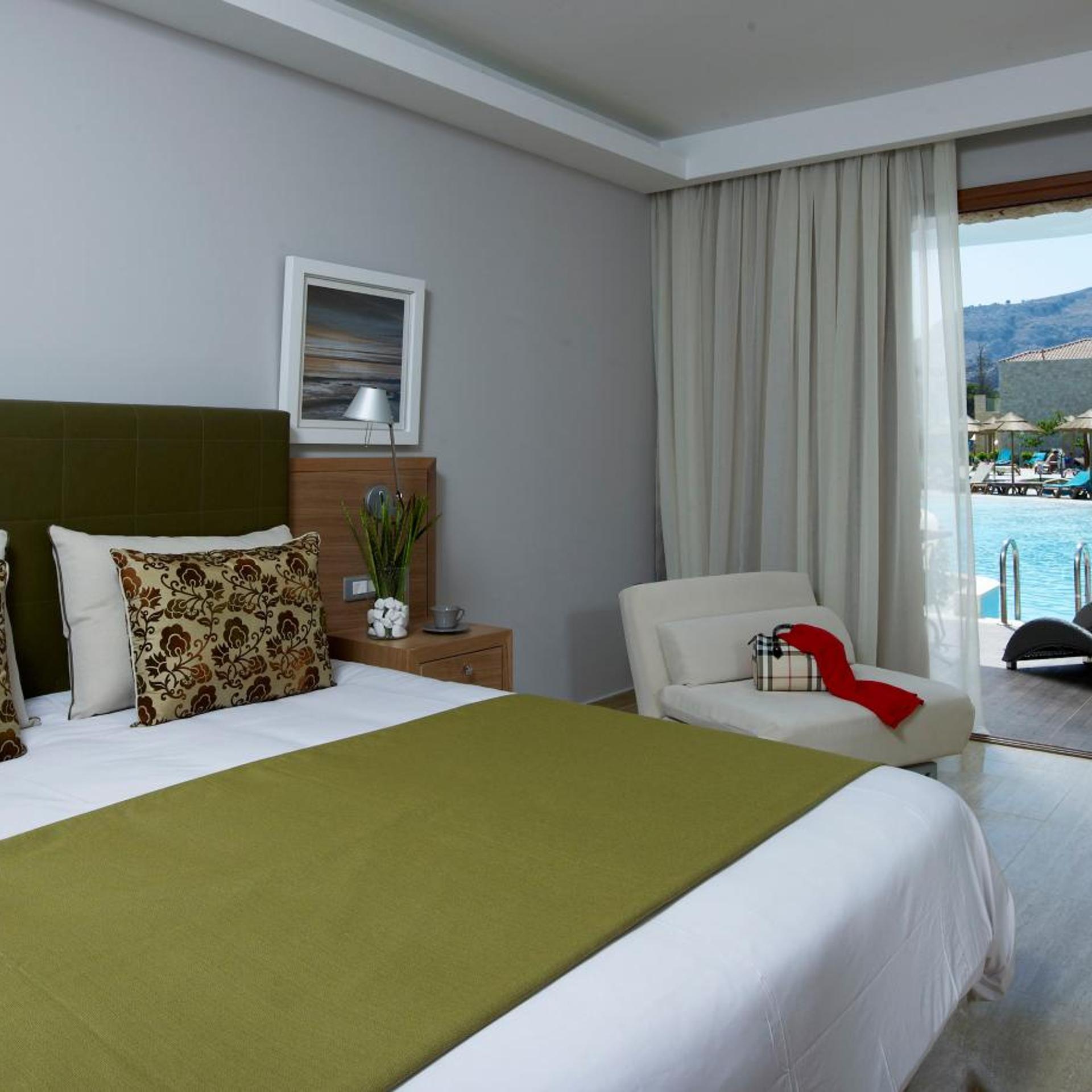 Swim Up, Double Bed, Pool View