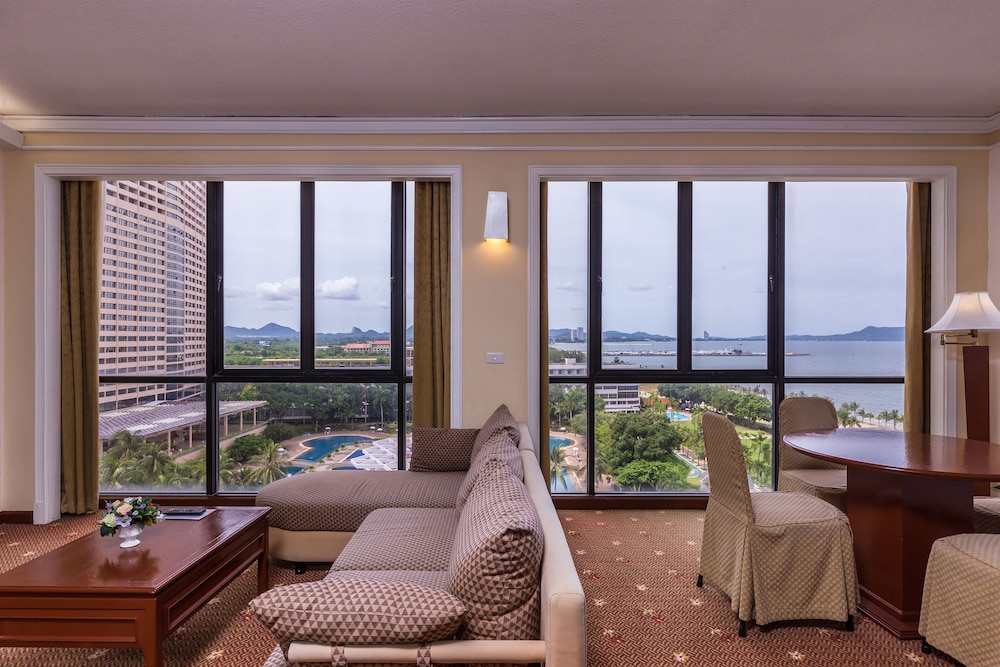 AMBASSADOR CITY JOMTIEN - OCEAN WING 23/50