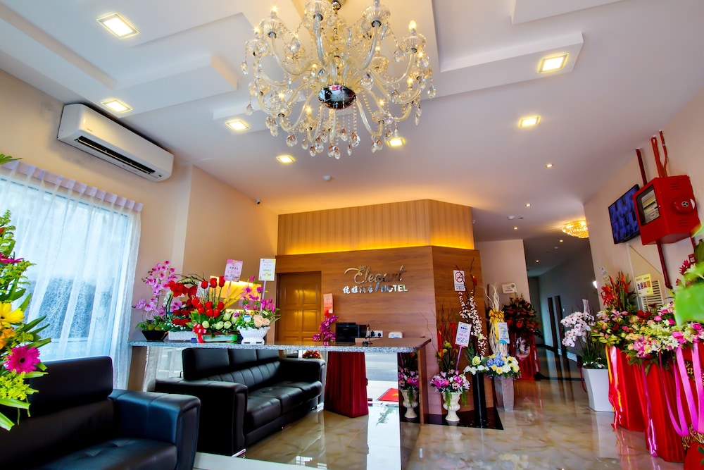 Elegant Hotel 35/45