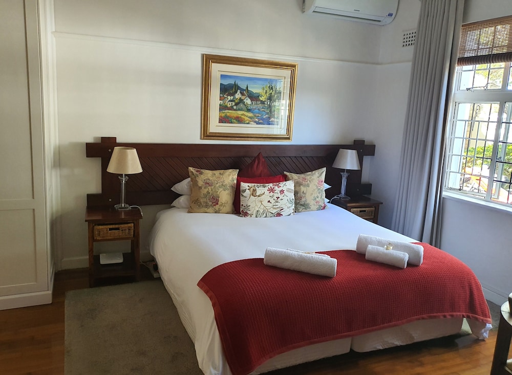 Wild Olive Guest House 24/64