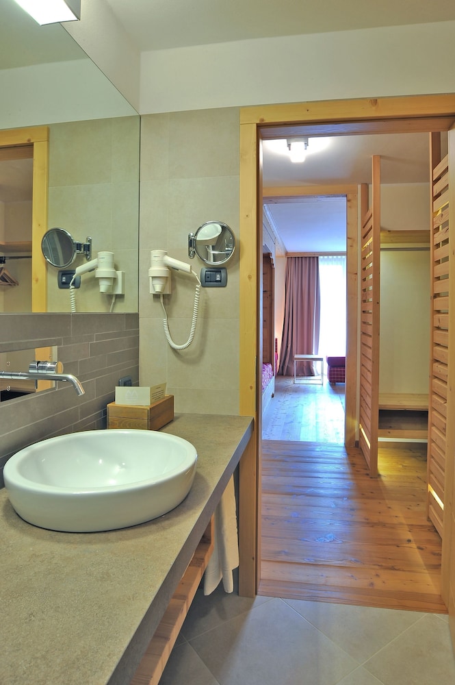 Hotel Maribel 39/67