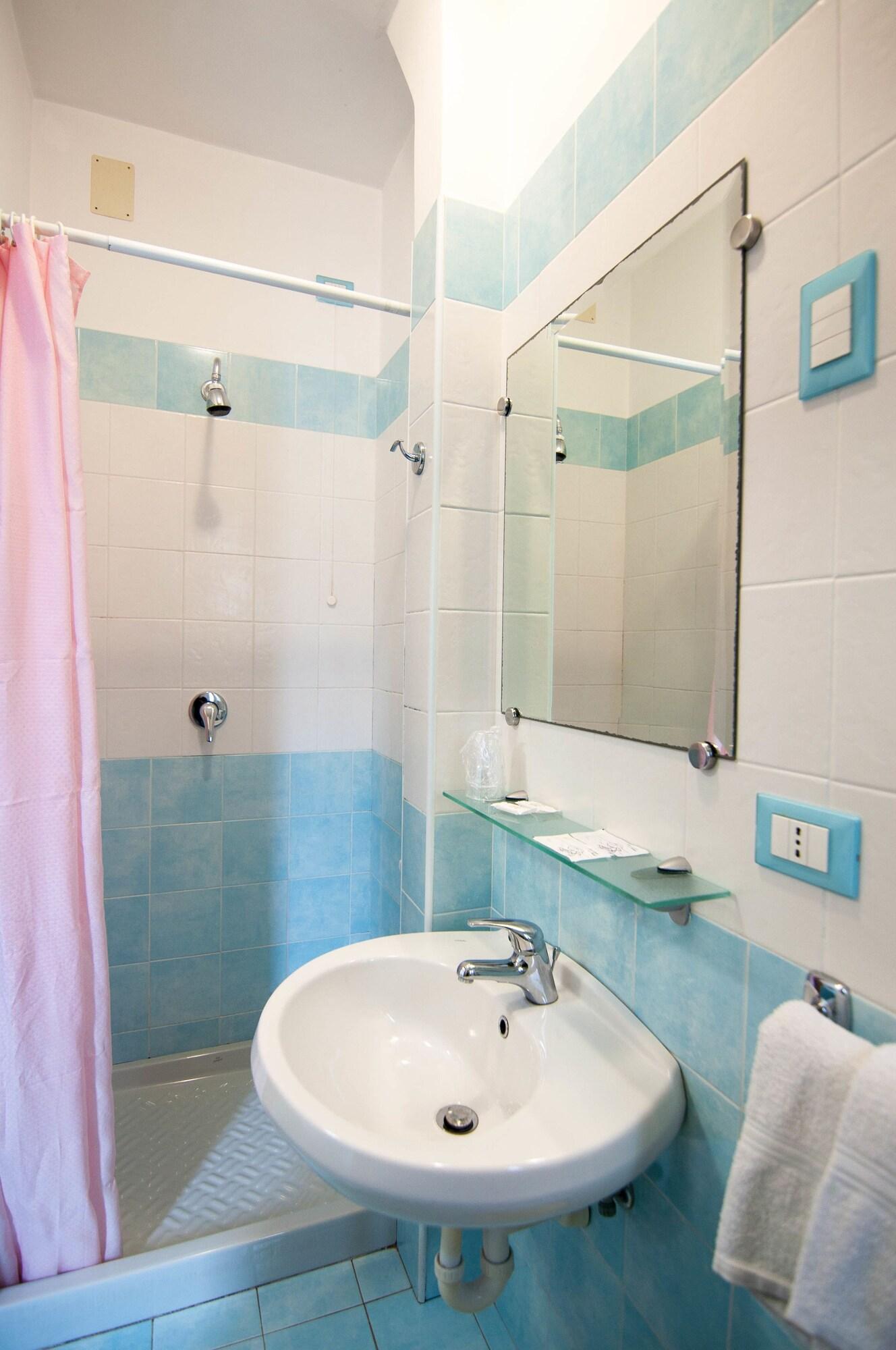 Albergo Macri 25/30