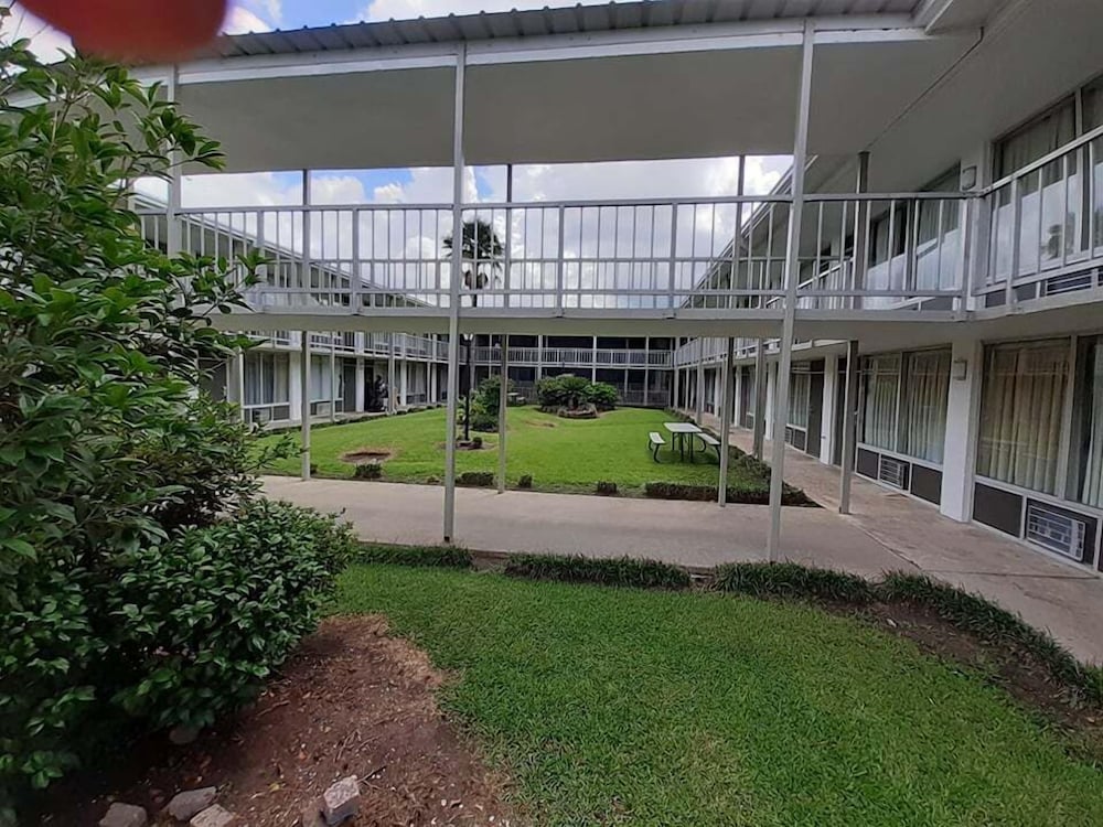 Plantation Inn of Houma 28/49