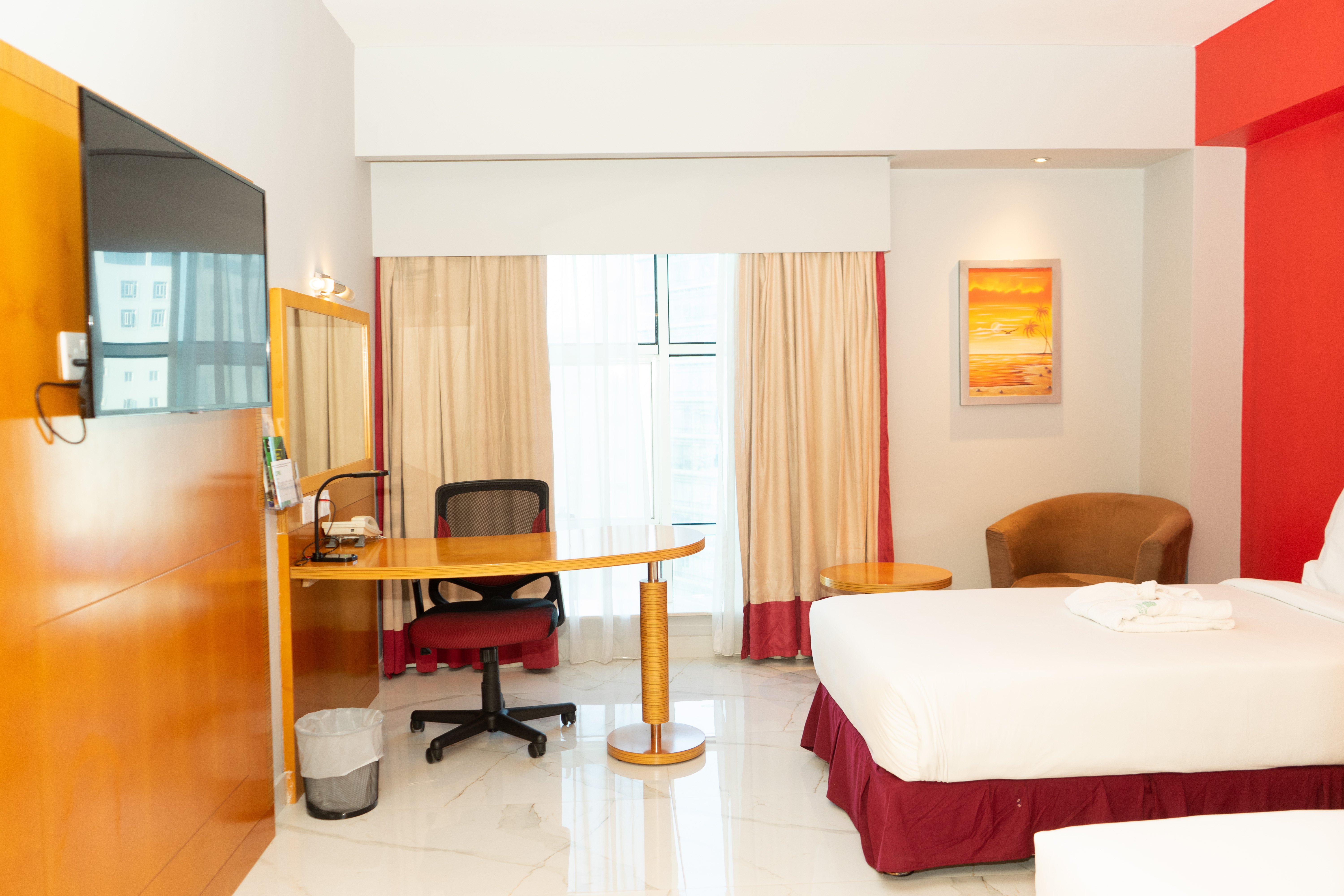 Holiday Inn Dar Es Salaam City Center 12/76