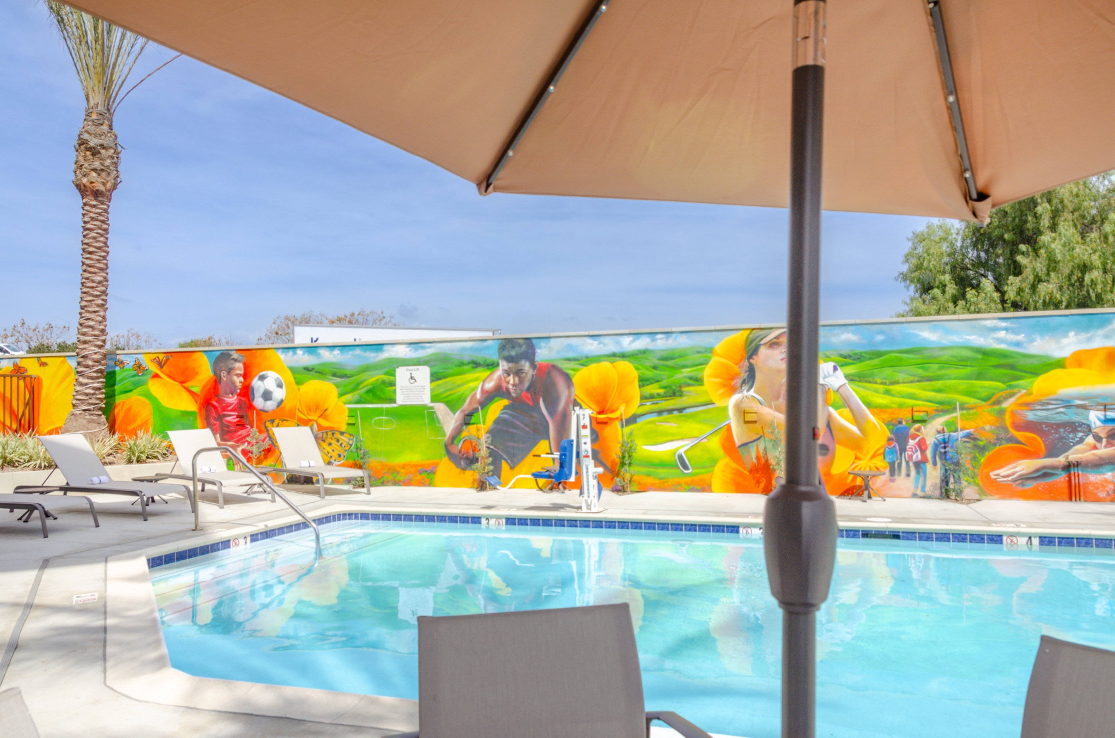 Holiday Inn Express & Suites Chino Hills, an IHG Hotel 18/50