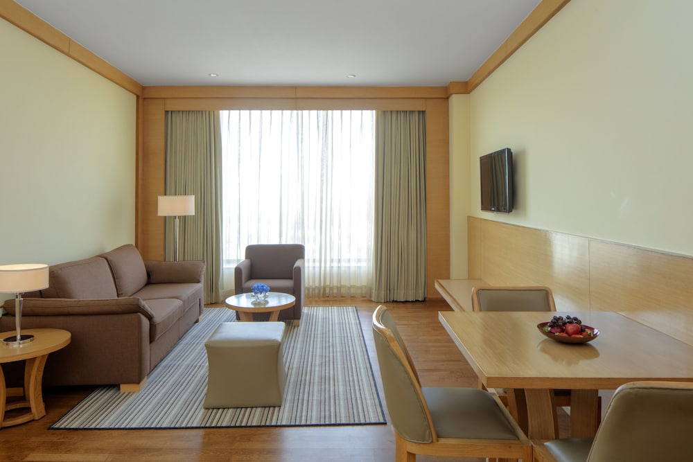 Radisson Blu Hotel, New Delhi Dwarka 30/50