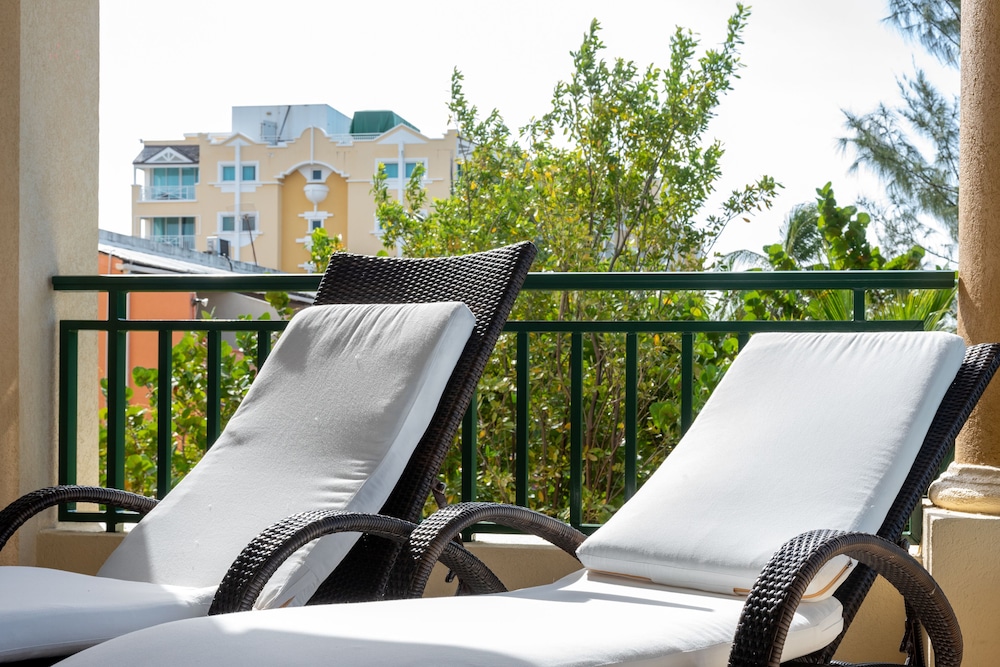White Sands Beach Condos 14/50