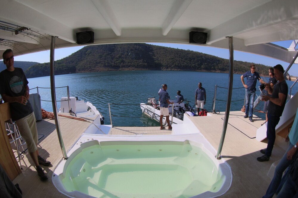 Shayamanzi Houseboats 27/50