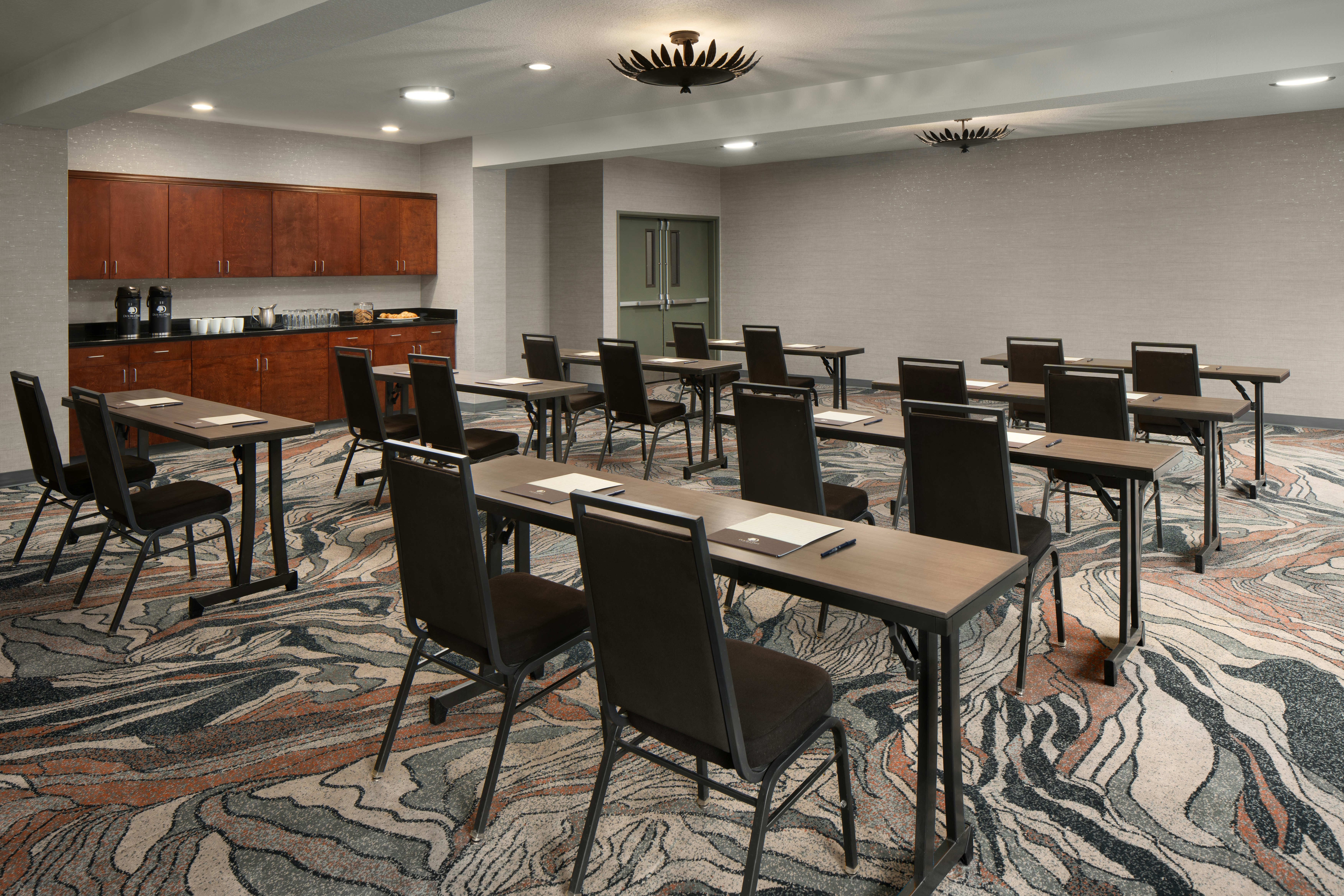 Doubletree By Hilton Hotel Salem Oregon 21/25