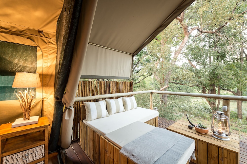 Rukiya Safari Camp 14/50