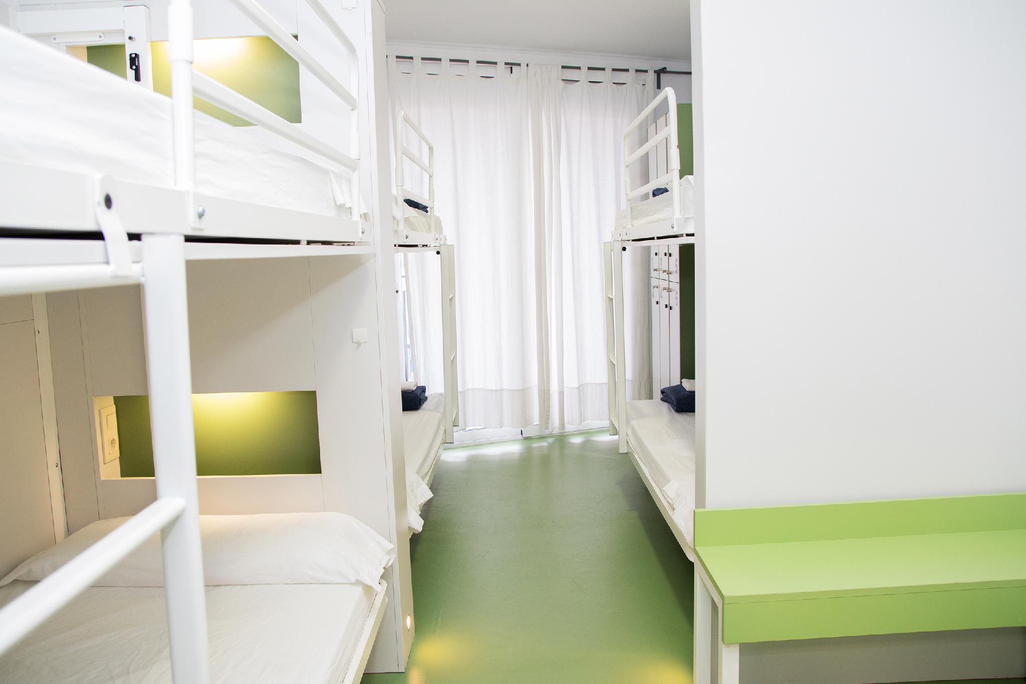 Female Dorm, Female Only, 6 Beds