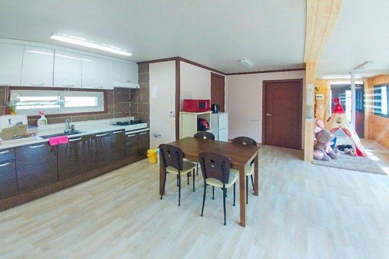 Jecheon Skylight Pension 9/12