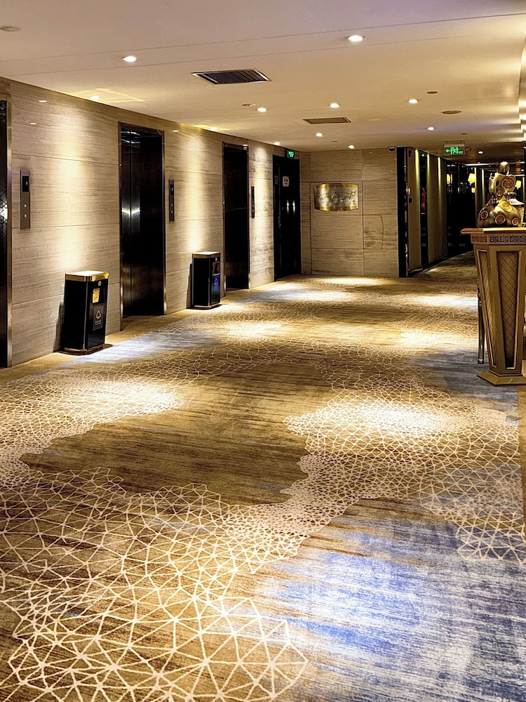 Zhengzhou Jianguo Hotel 33/37