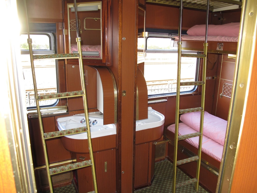 Train Lodge Amsterdam 27/34