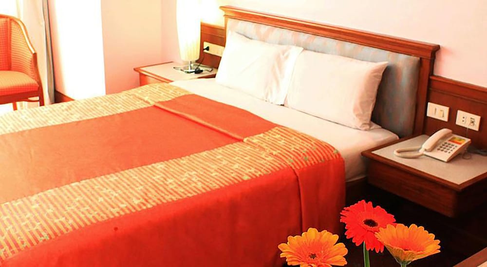 Asian Hotel Hatyai 28/72