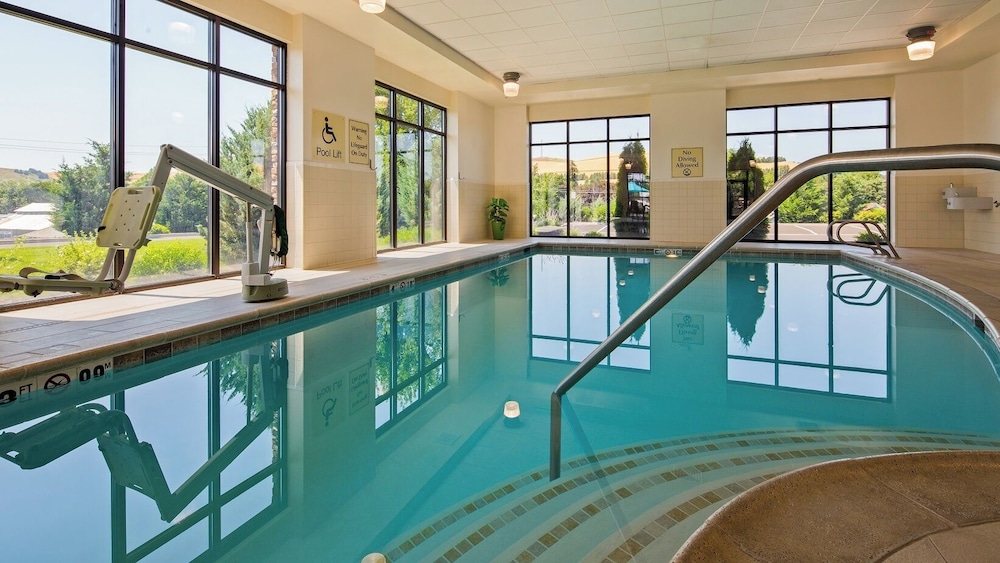 swimming pool spa