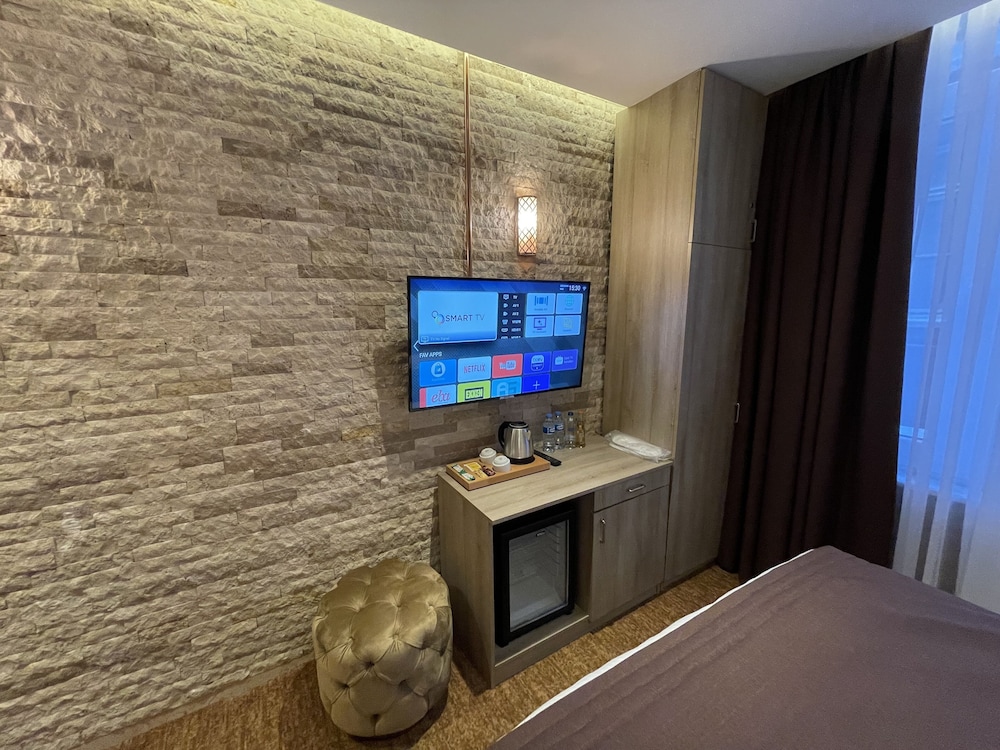 Weingart Seaside Hotel 34/52