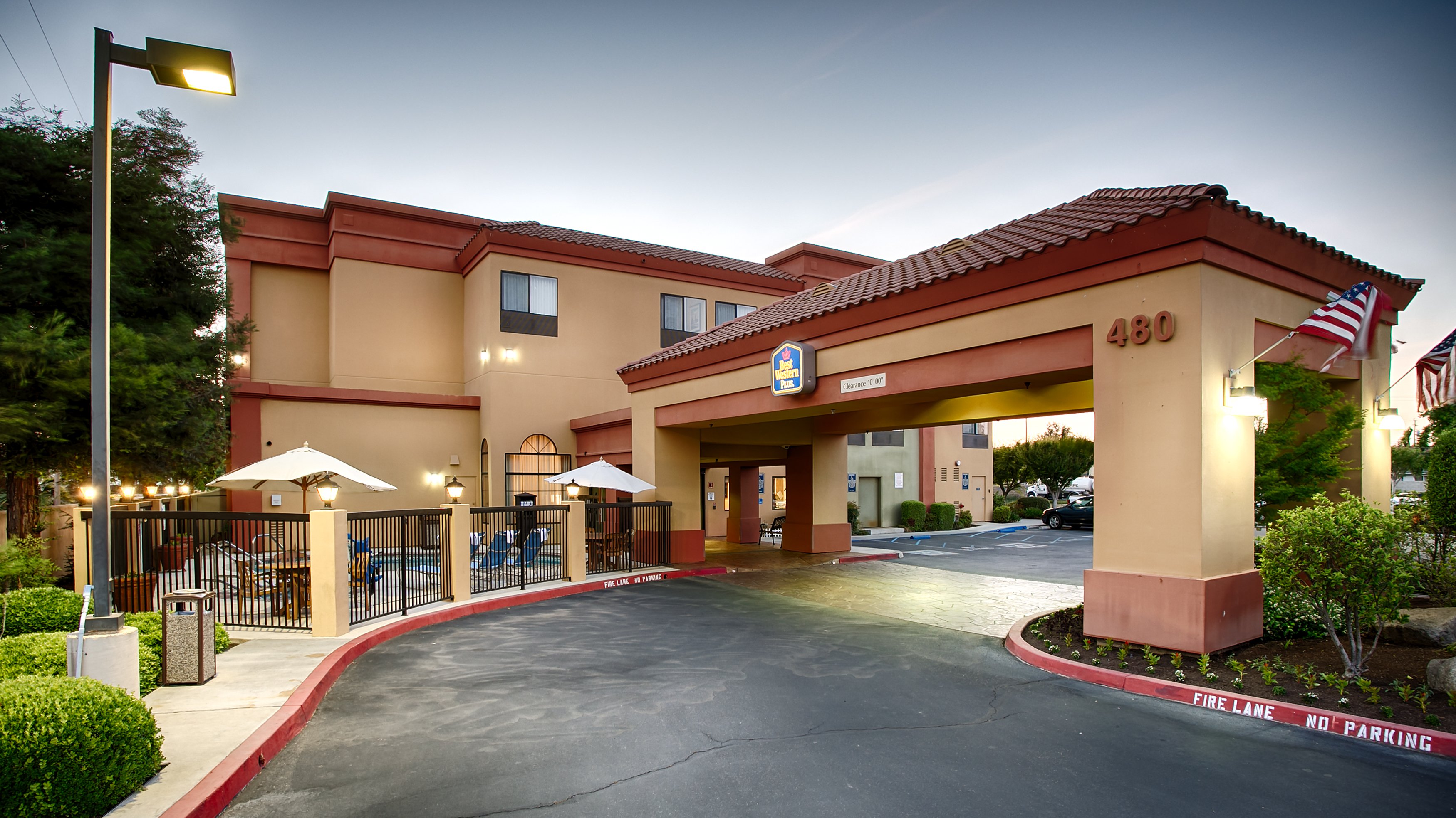 Best Western Plus Fresno Inn 6/50