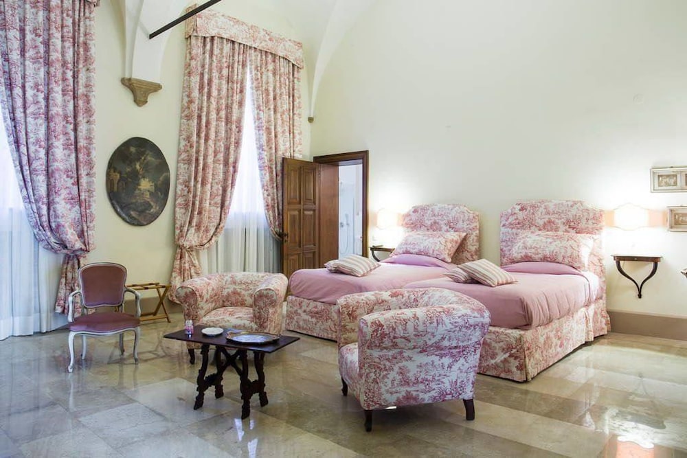 Palazzo Mantua Benavides 20/34