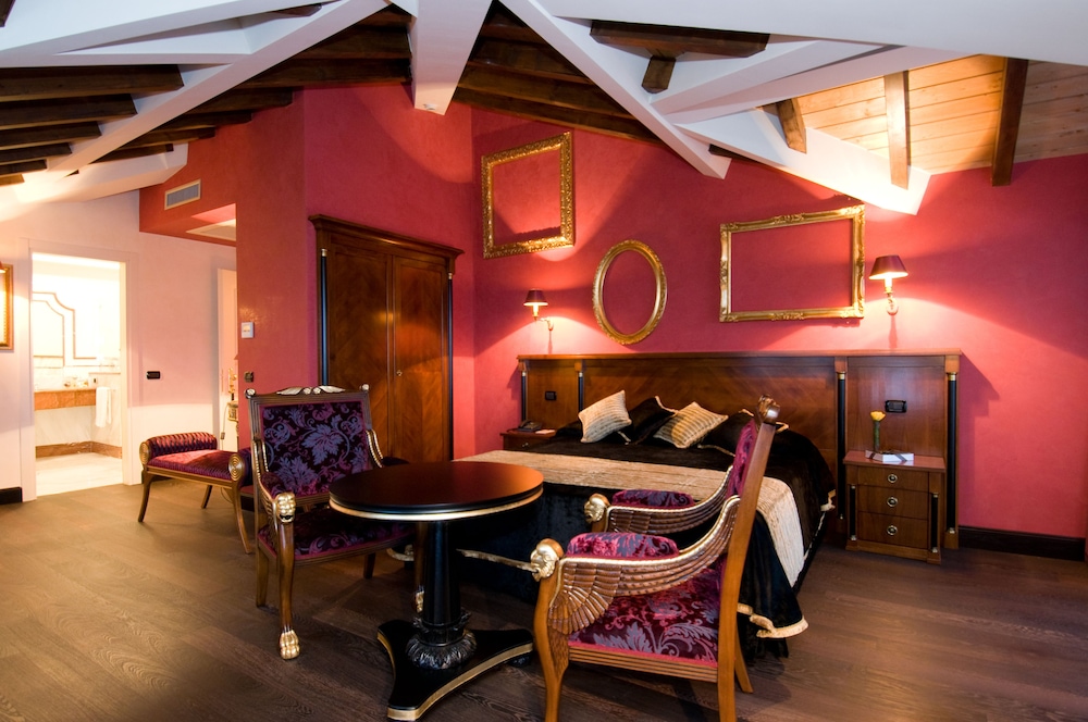 Hotel Villa Del Sogno 67/77