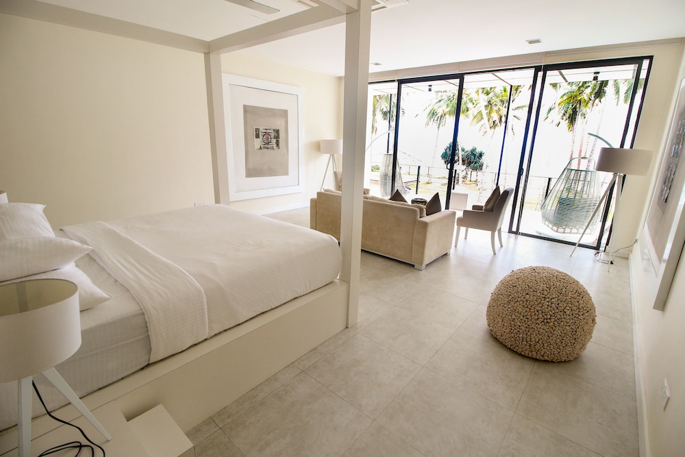 Green Turtle Villa 4/50
