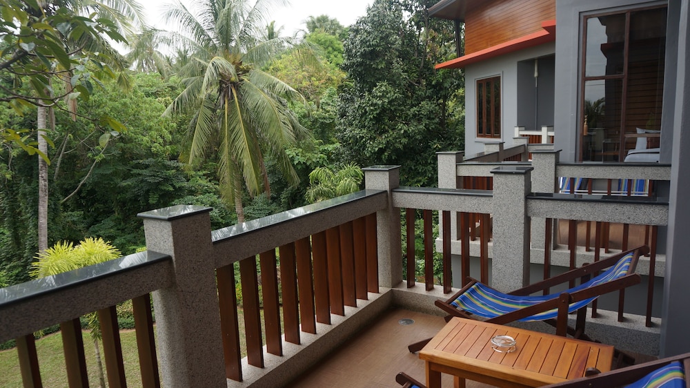 Lanta Intanin Resort 49/64