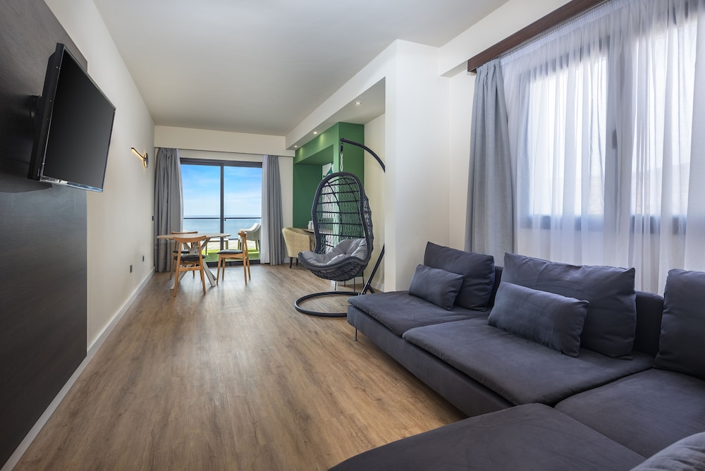 Occidental Roca Negra - Adults Only 33/54