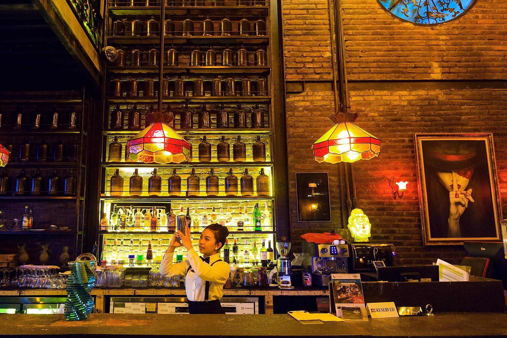 Sama Sama Suites and Restaurant 12/19