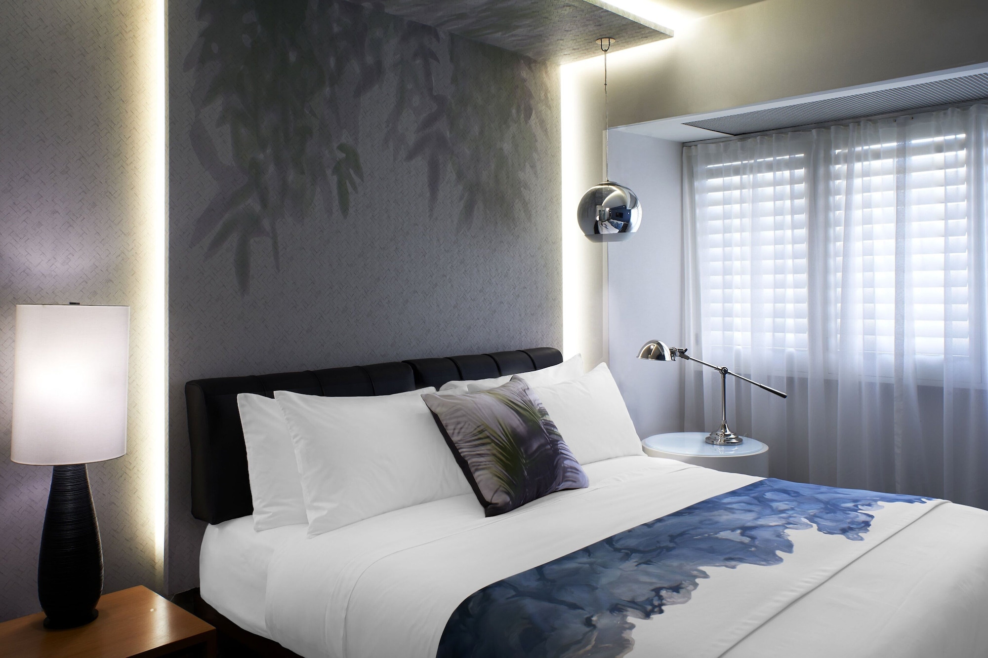 1 Bedroom, Suite, Corner