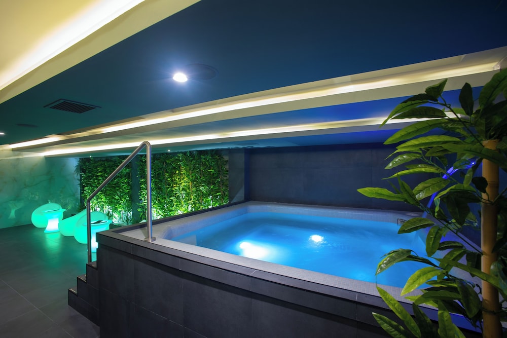 BUSHI RESORT AND SPA HOTEL 23/50