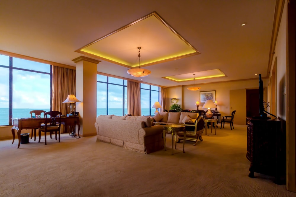 Hilton Hotel Colombo 49/80