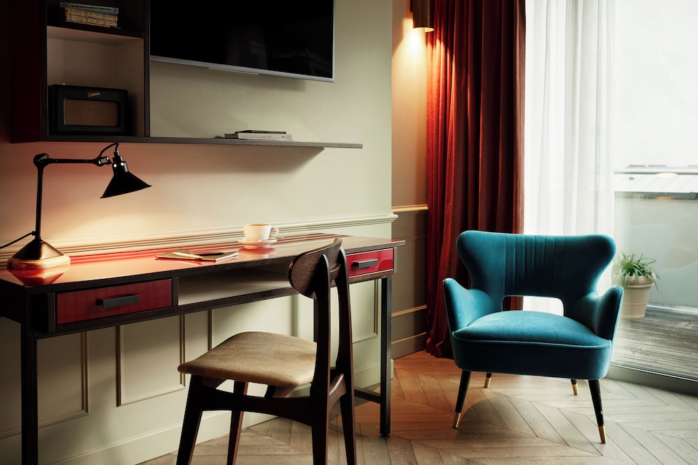 The Hoxton Paris 42/65