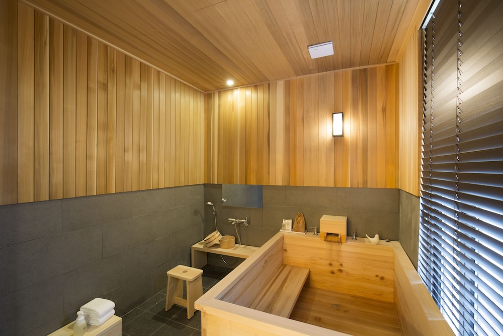 Tomonoya Ryokan 12/17