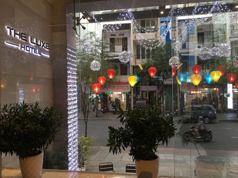 The Luxe Hotel 7/50