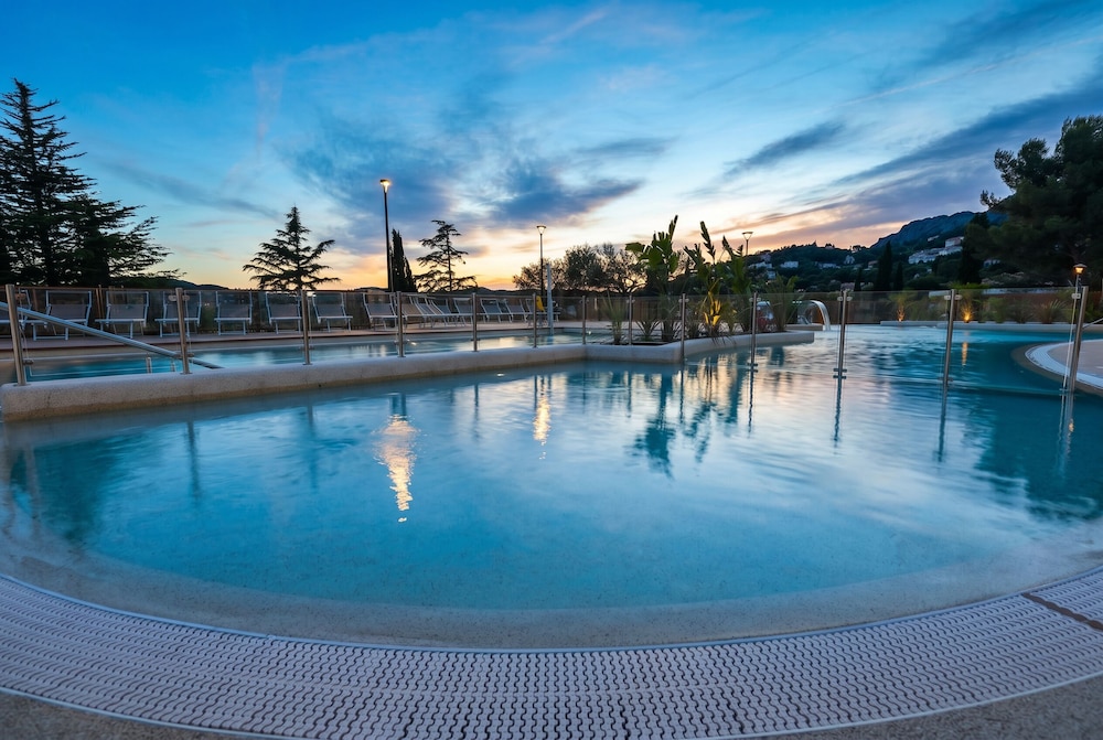 Village Club Les Mas De L'esterel 15/50
