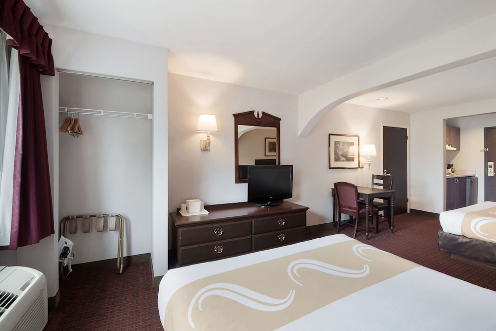 Quality Inn Grand Suites Bellingham 5/29