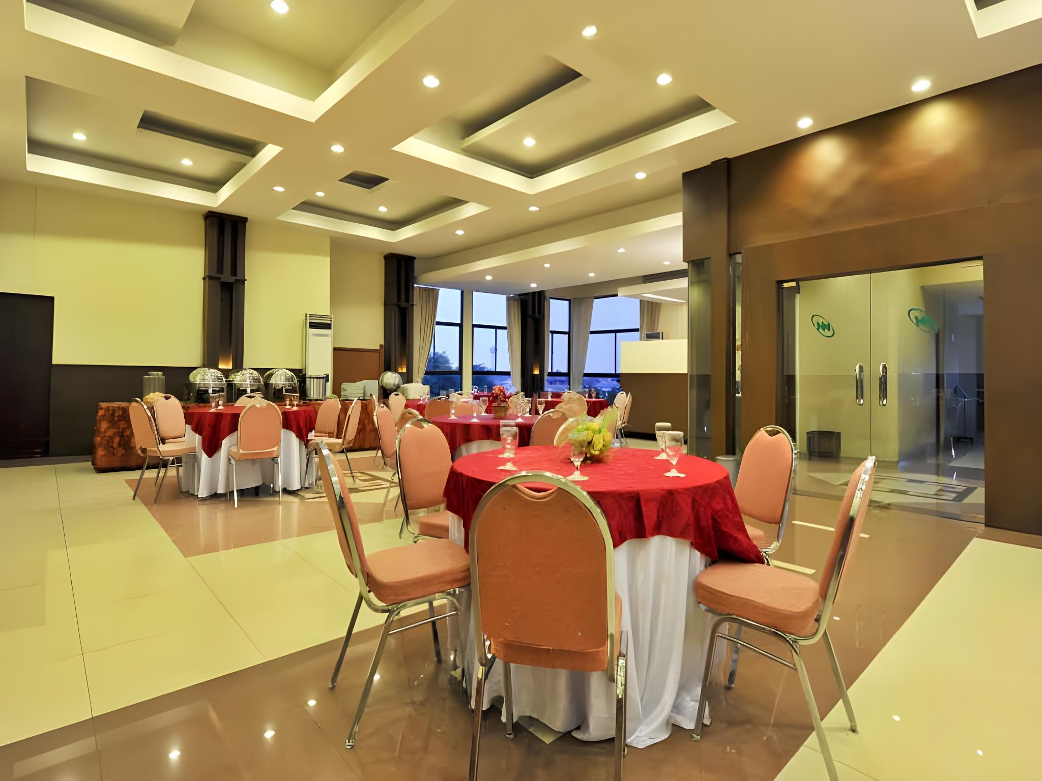 Muria Hotel 38/41