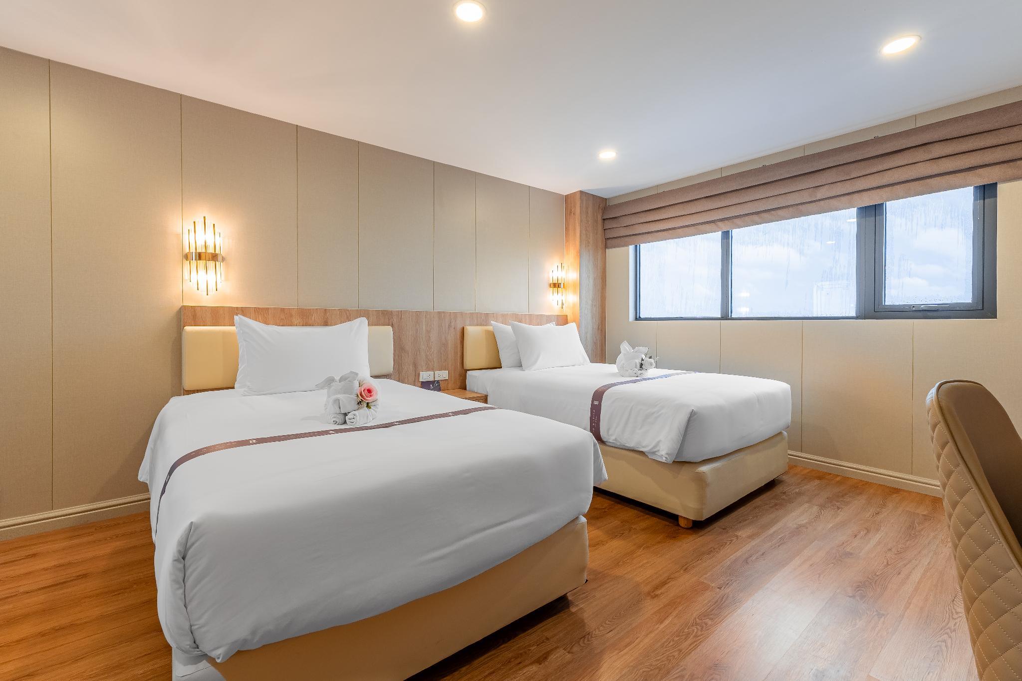 Renovated, Superior, Twin Beds